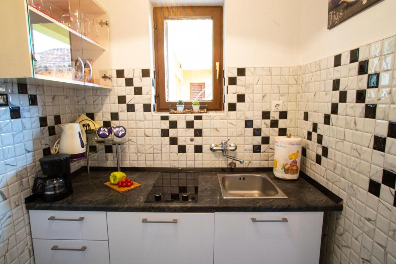 Apartman Luka Fažana Екстериор снимка